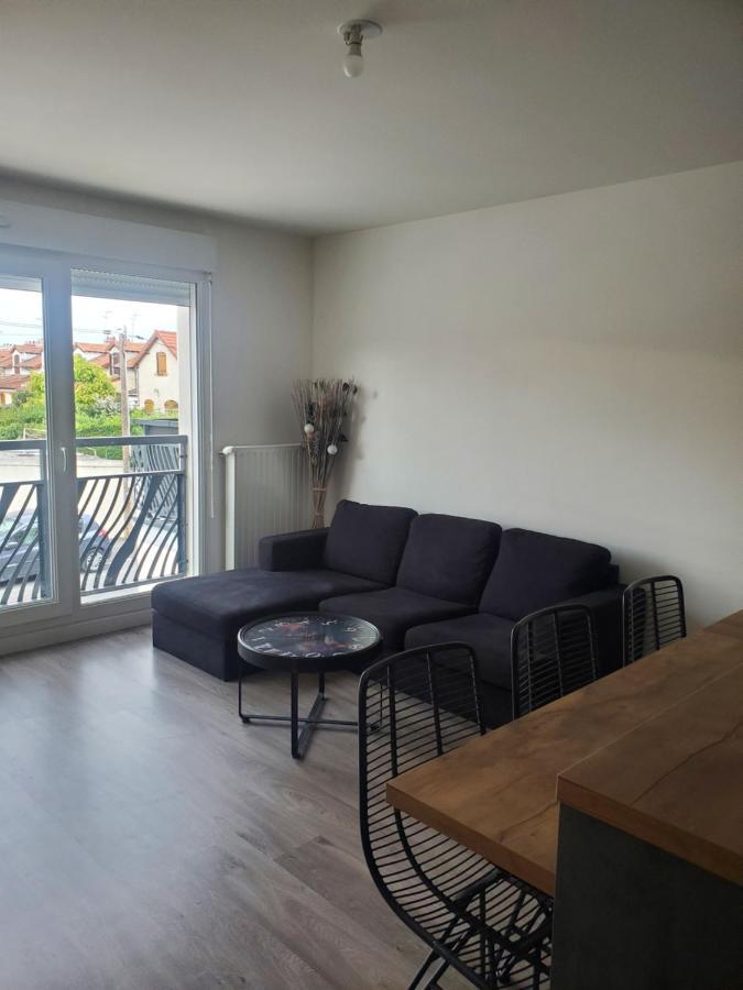 Joli Appartement Proche Du Centre-Reseau Orange Pour Capter Saint-Fargeau-Ponthierry Extérieur photo